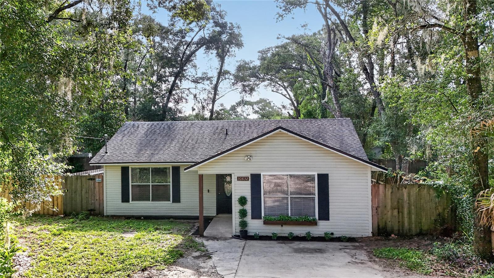 30832 Ridgeview Ave Property Photo 1