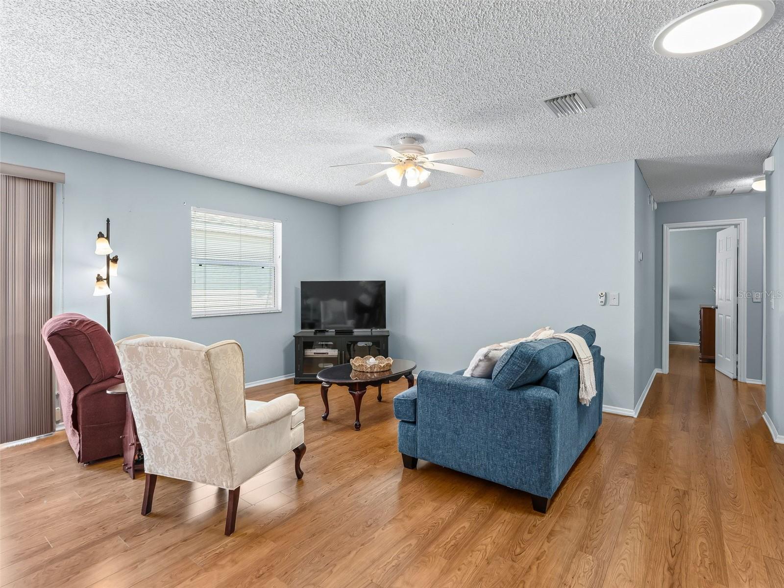 973 York Ter Property Photo 14