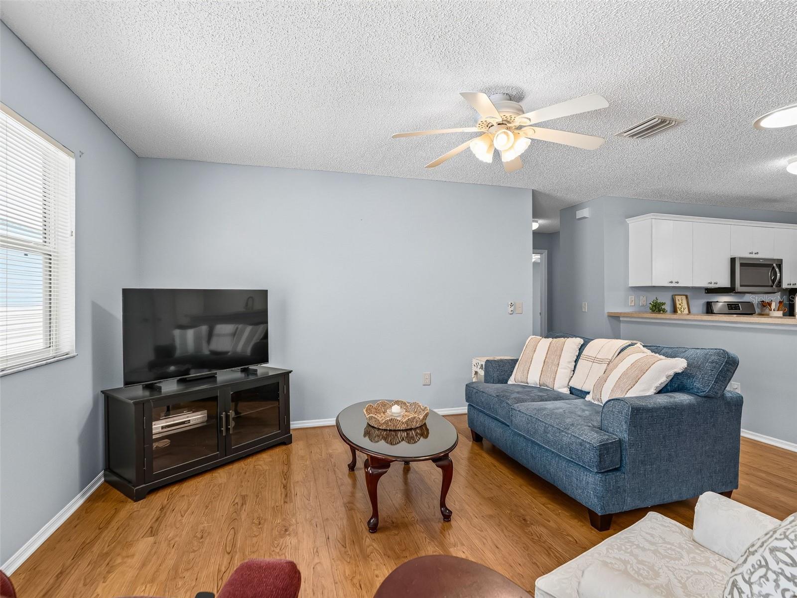 973 York Ter Property Photo 15