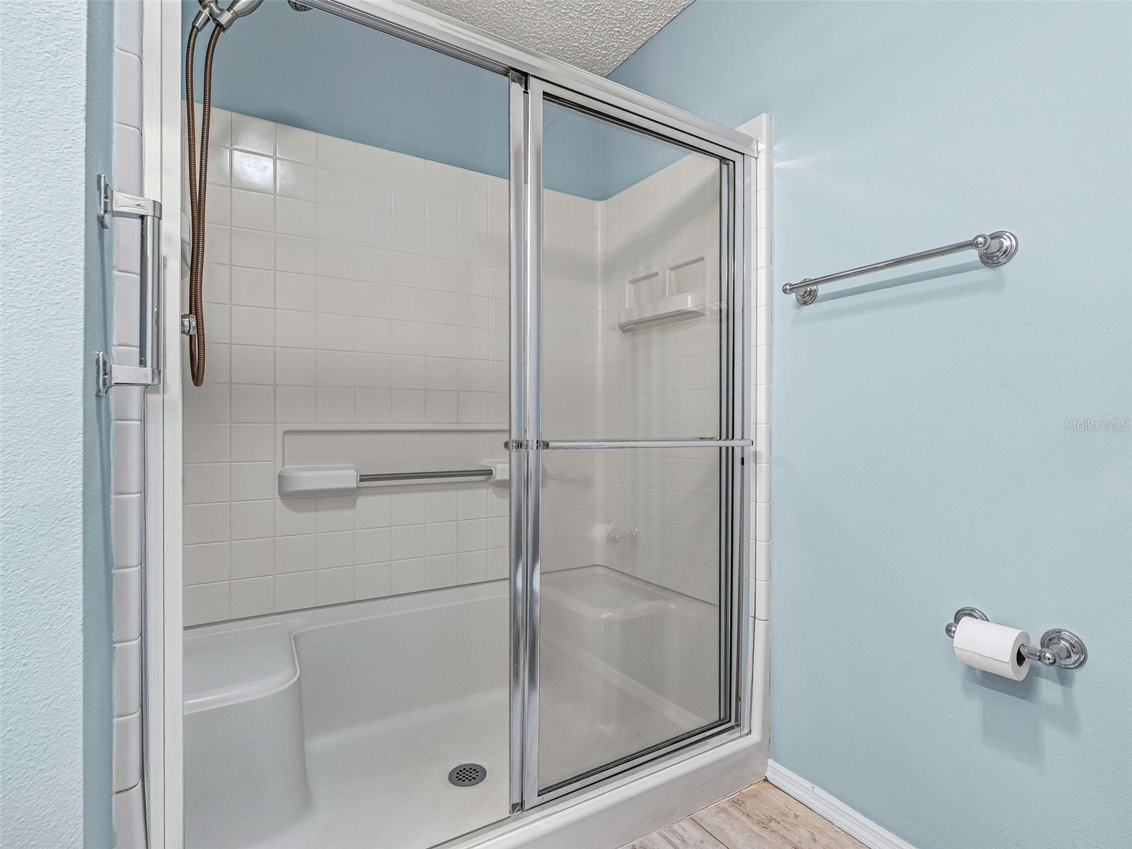 973 York Ter Property Photo 30