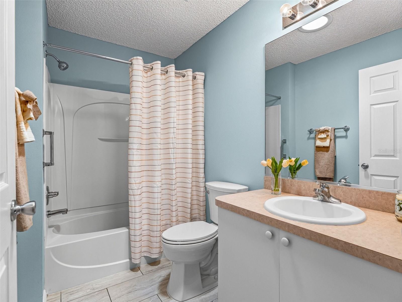 973 York Ter Property Photo 36