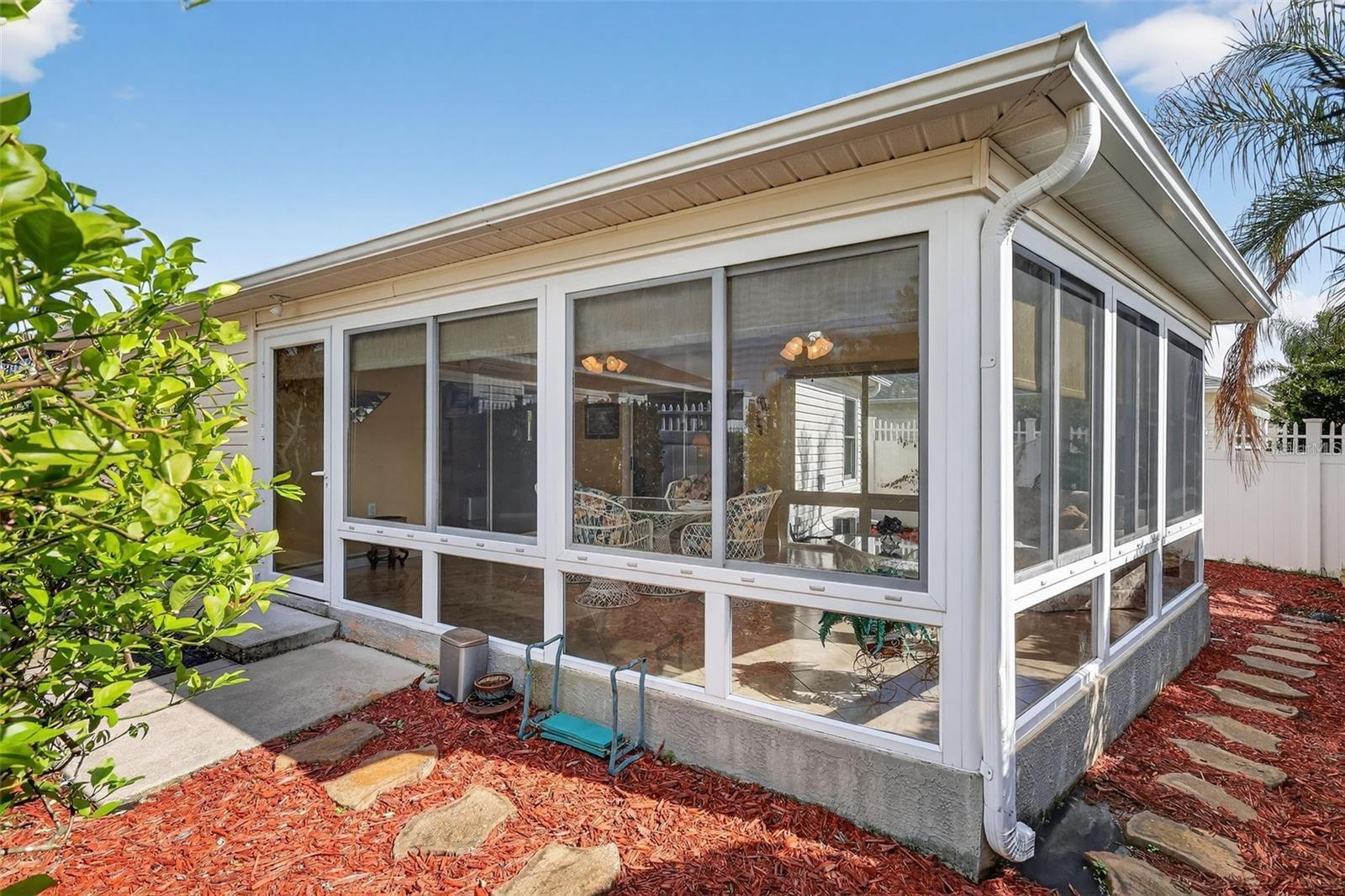 1258 Estill Ave Property Photo 5