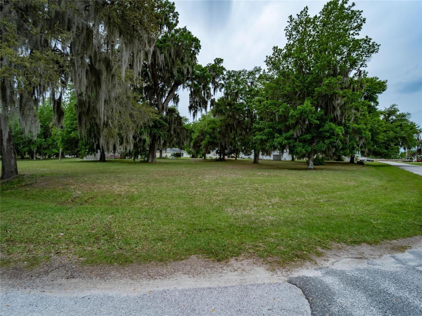 Lot 30 Blk C Oxford Ct Property Photo 1