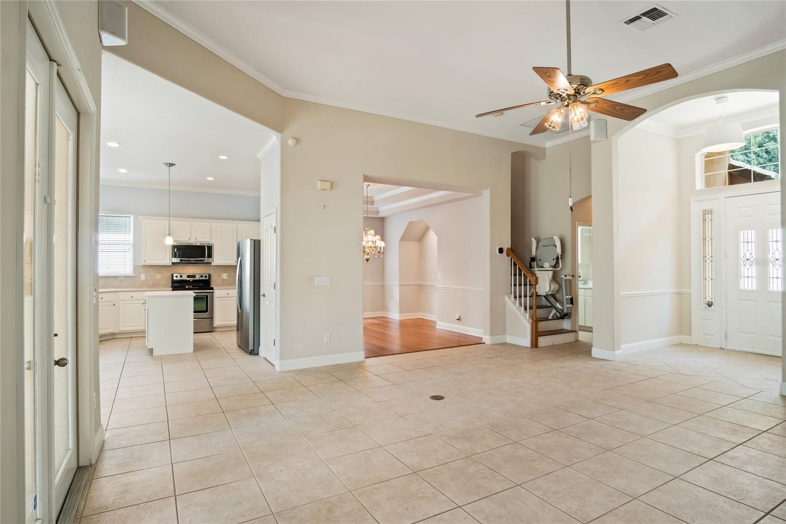 10734 Woodchase Cir Property Photo 7
