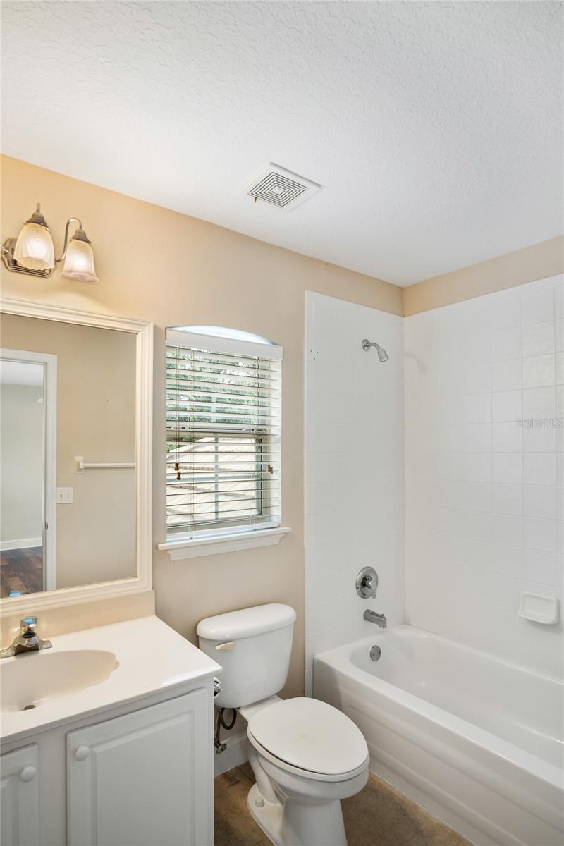 10734 Woodchase Cir Property Photo 26