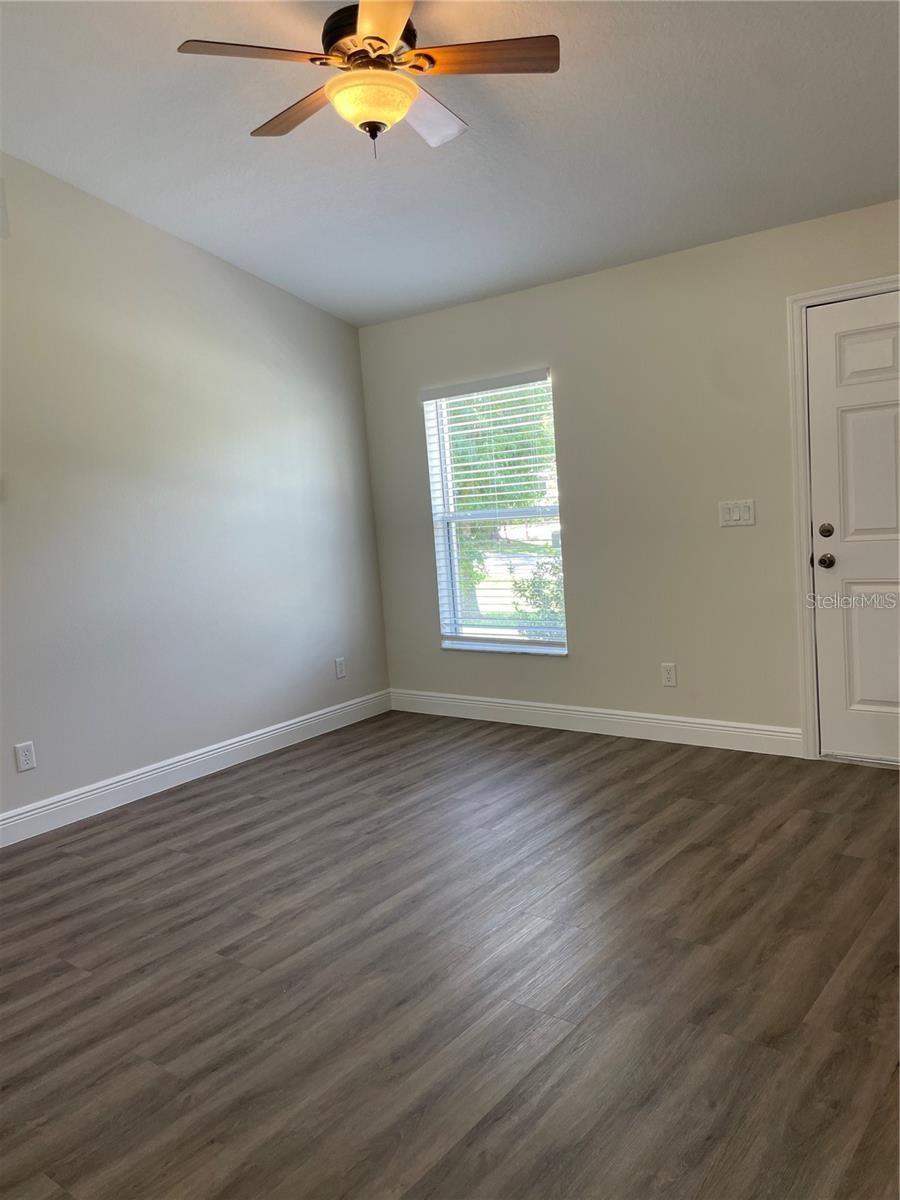 17542 Doris St Property Photo 3