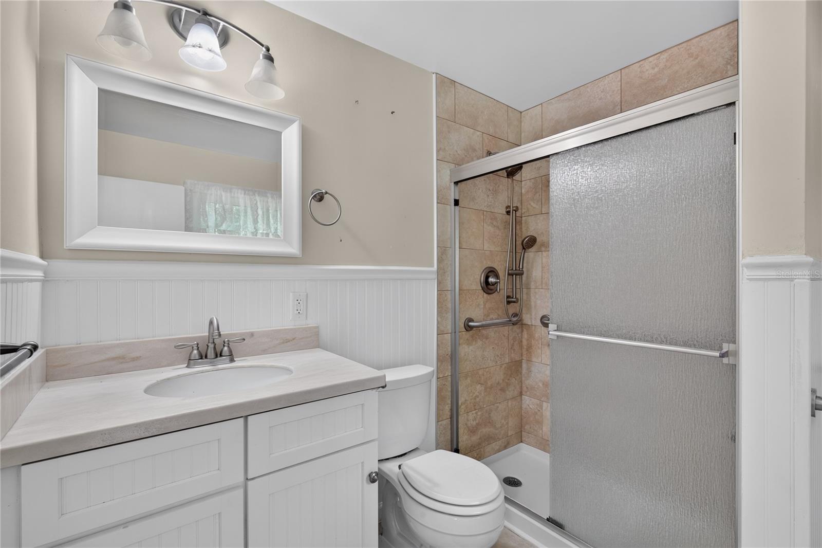 2435 Broadvue Ave Property Photo 15