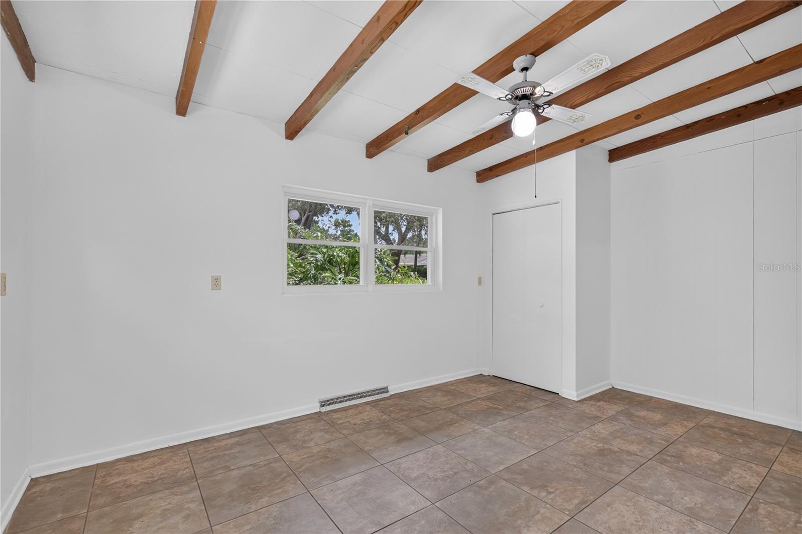 2435 Broadvue Ave Property Photo 16