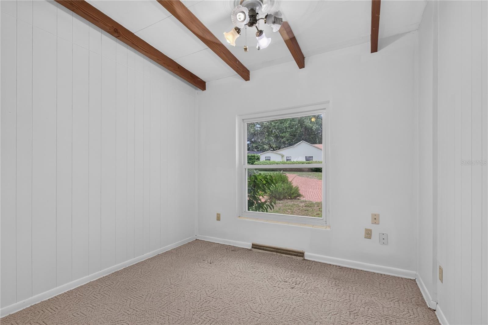 2435 Broadvue Ave Property Photo 23