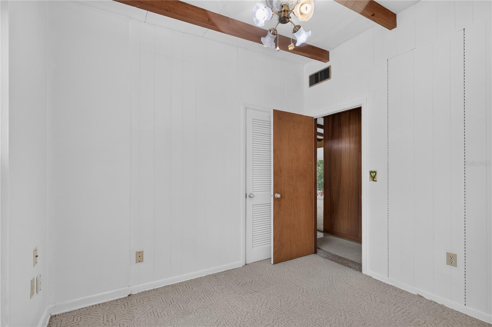 2435 Broadvue Ave Property Photo 24