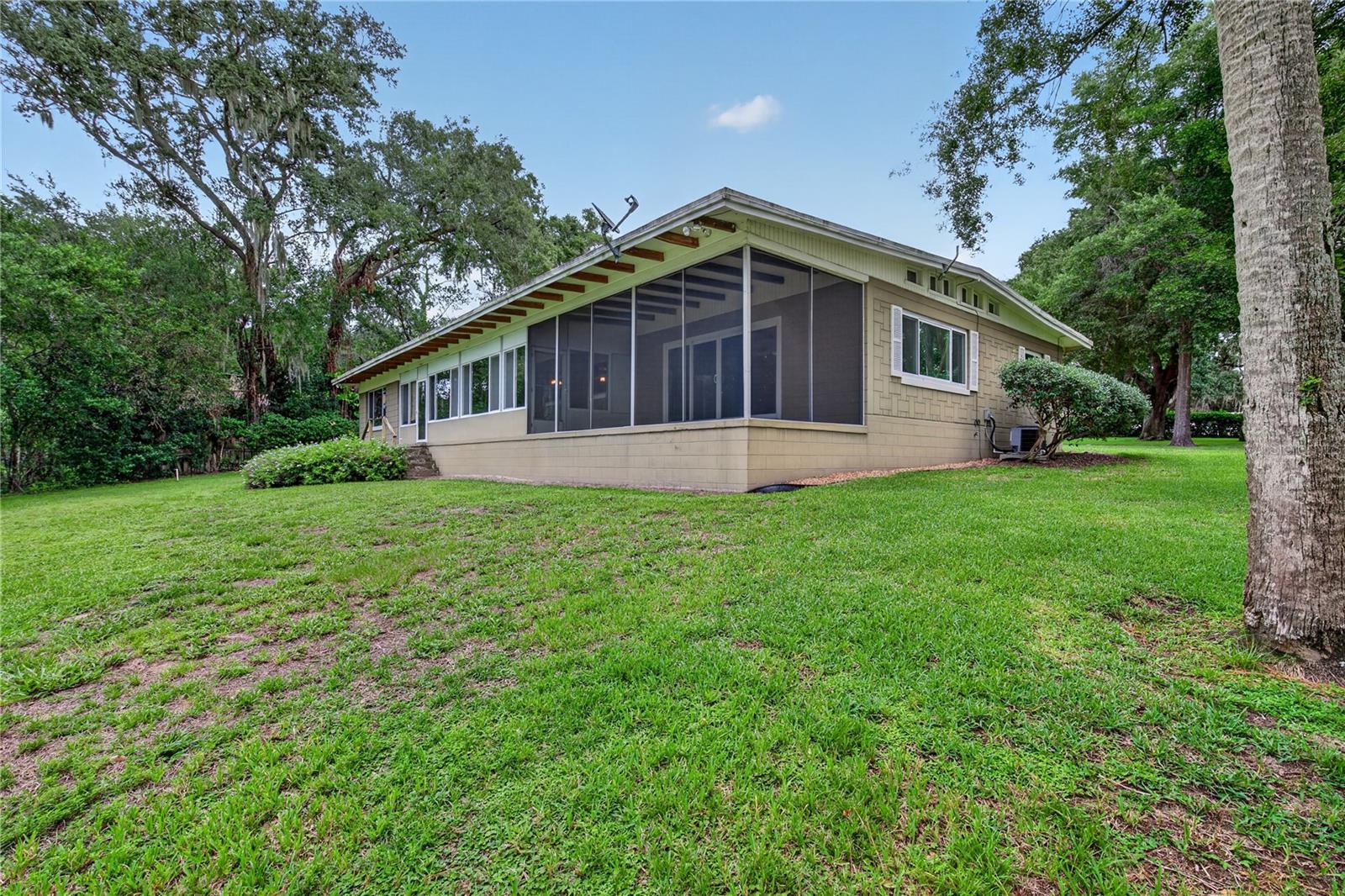 2435 Broadvue Ave Property Photo 35
