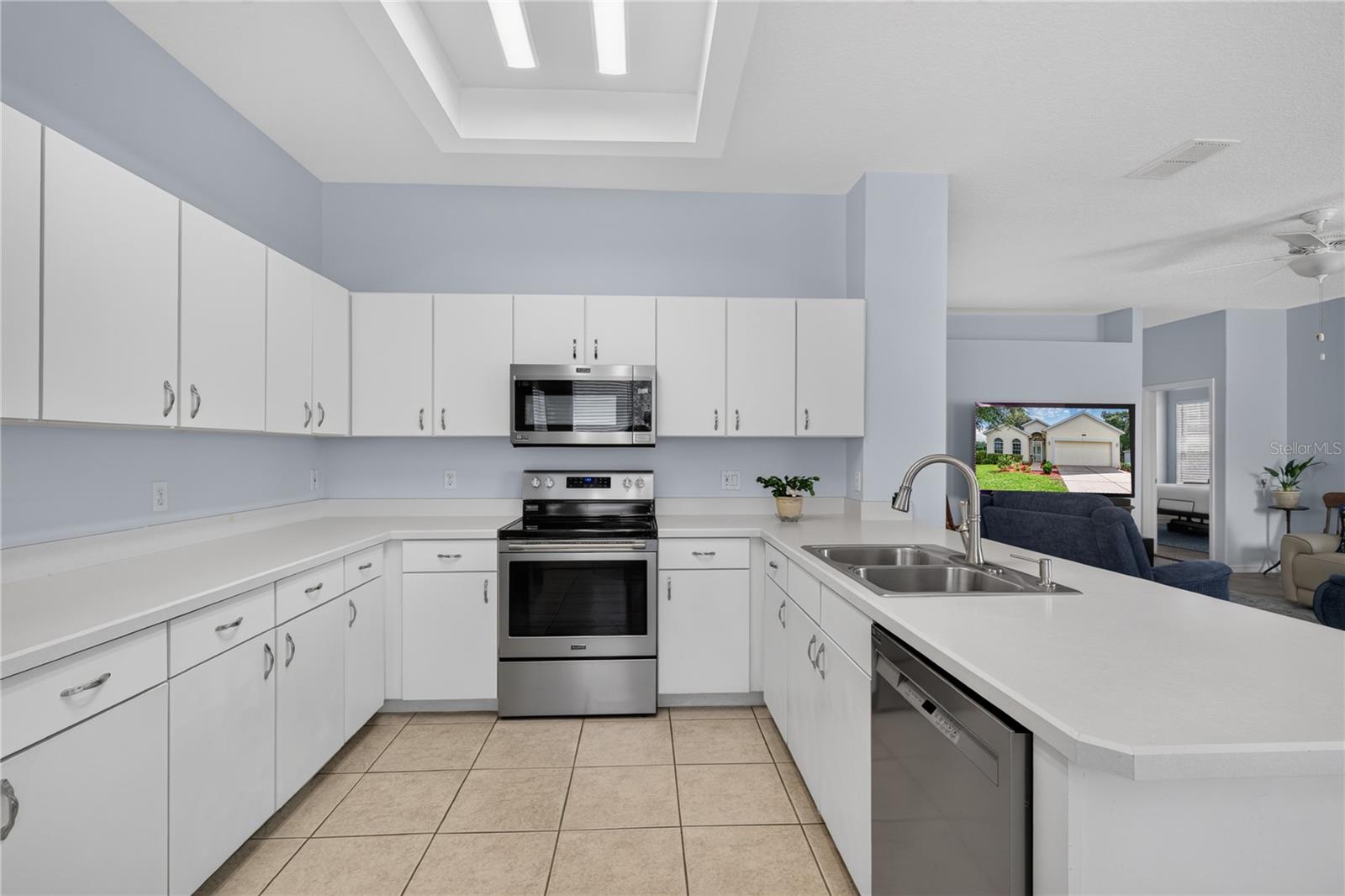 4075 Kingsley St Property Photo 12