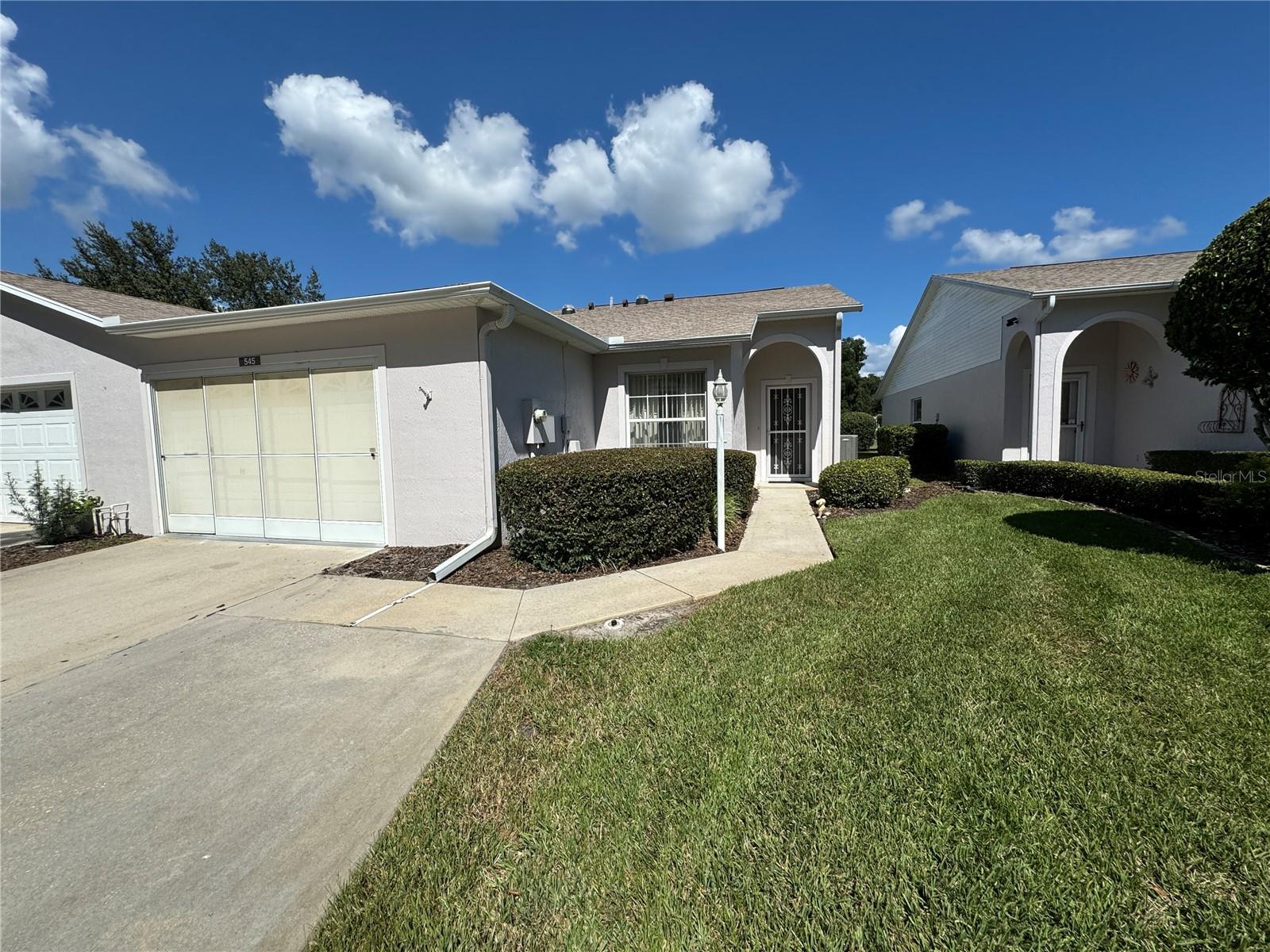 545 Golfview Ct Property Photo 1