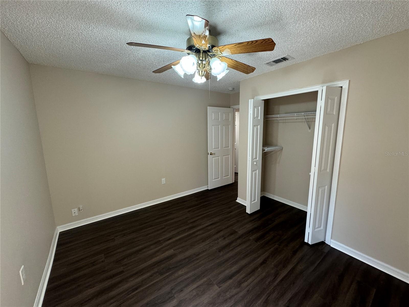 545 Golfview Ct Property Photo 11
