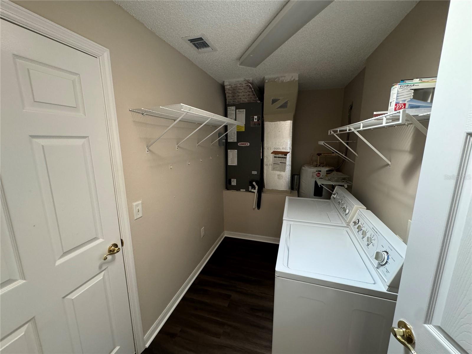 545 Golfview Ct Property Photo 15
