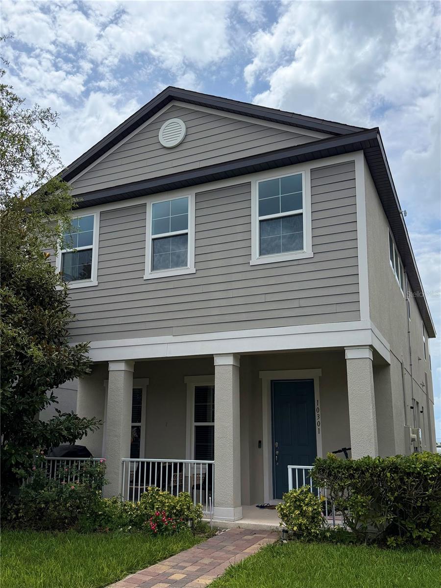 10301 AUSTRINA OAK LOOP Property Photo 1