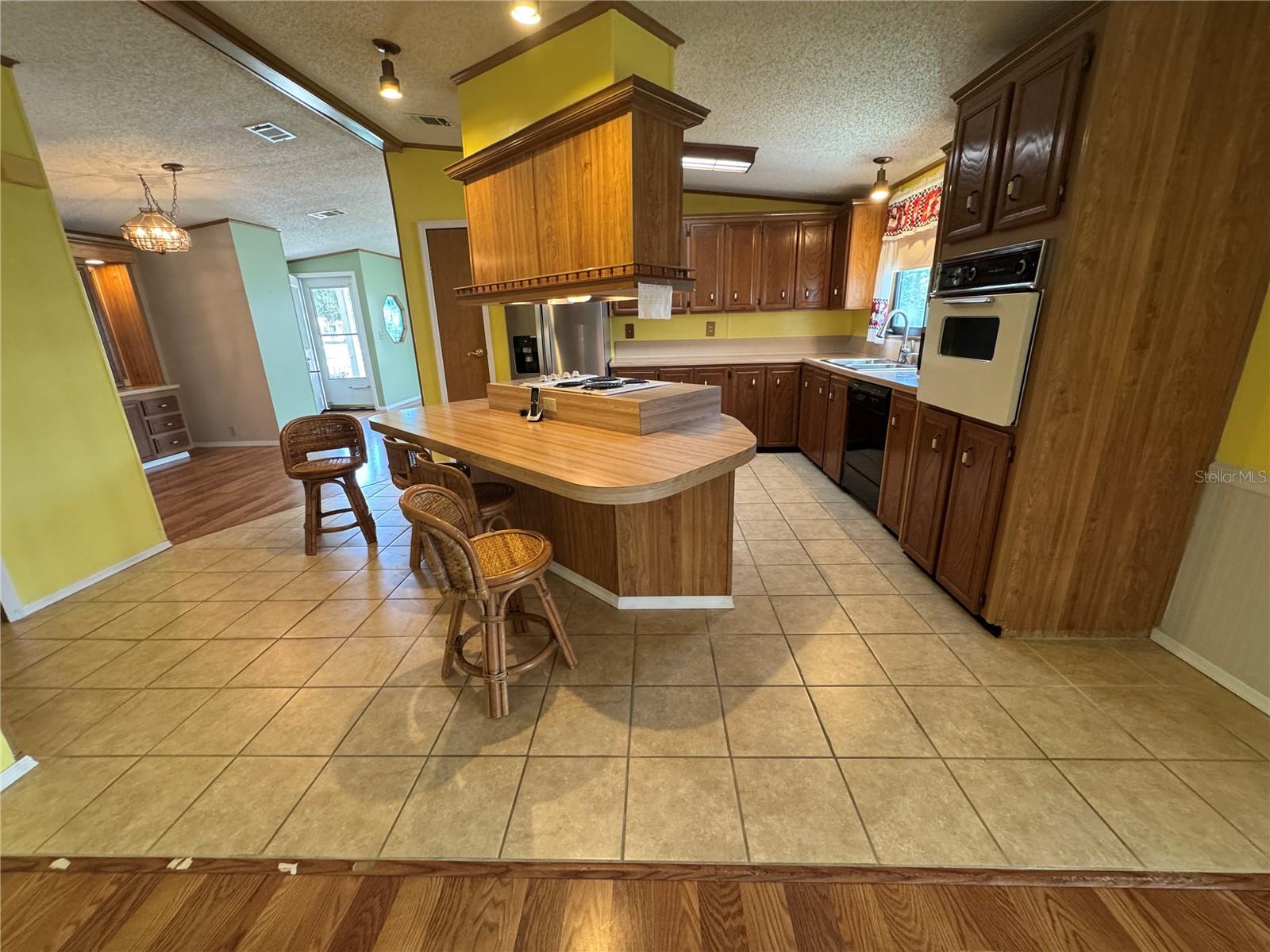 5310 Tigers Tail Property Photo 5