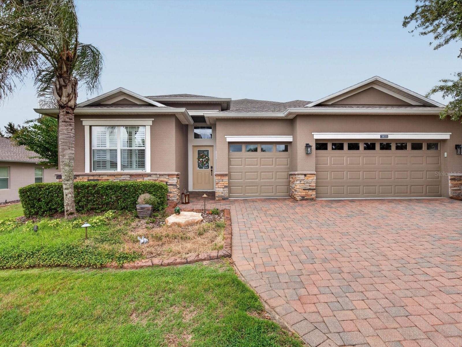 3831 Sanibel St Property Photo 1