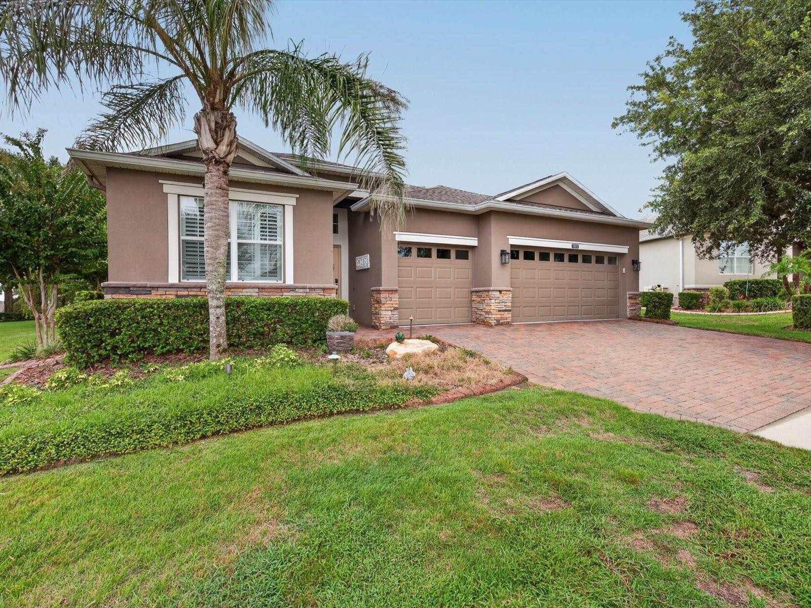 3831 Sanibel St Property Photo 2