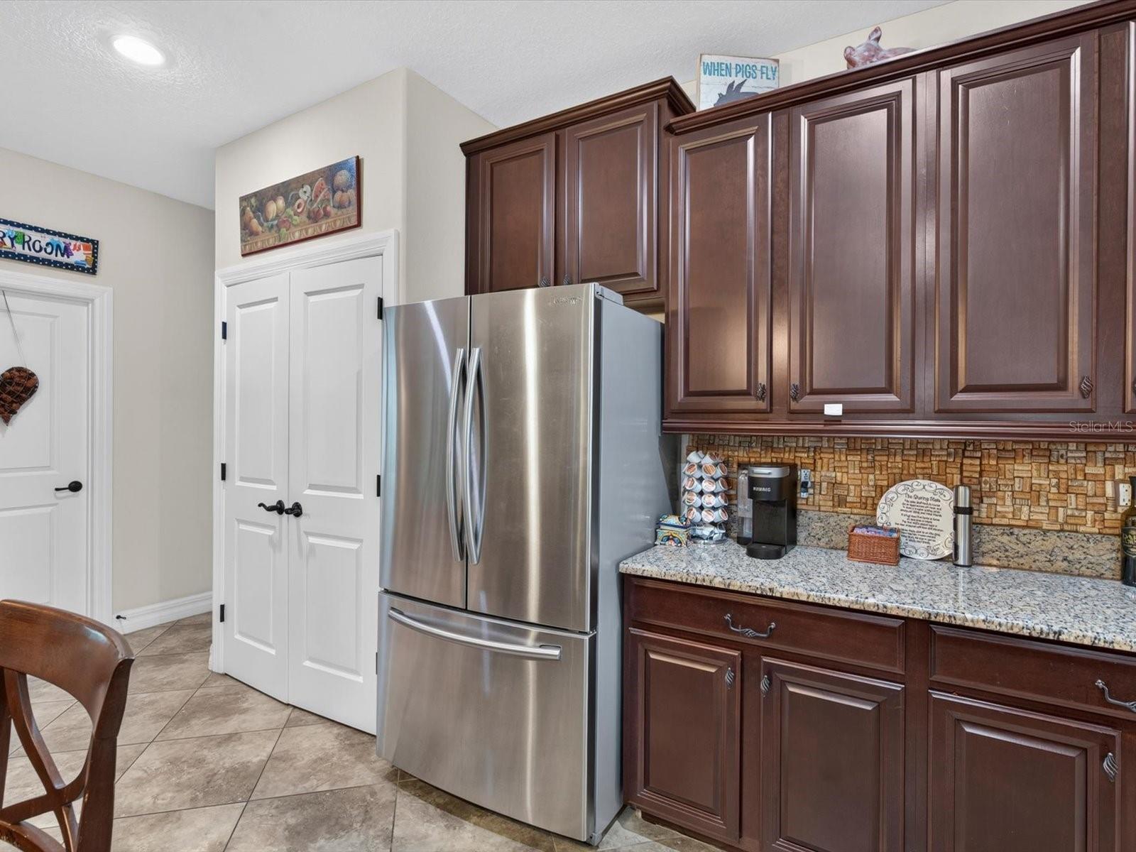 3831 Sanibel St Property Photo 16