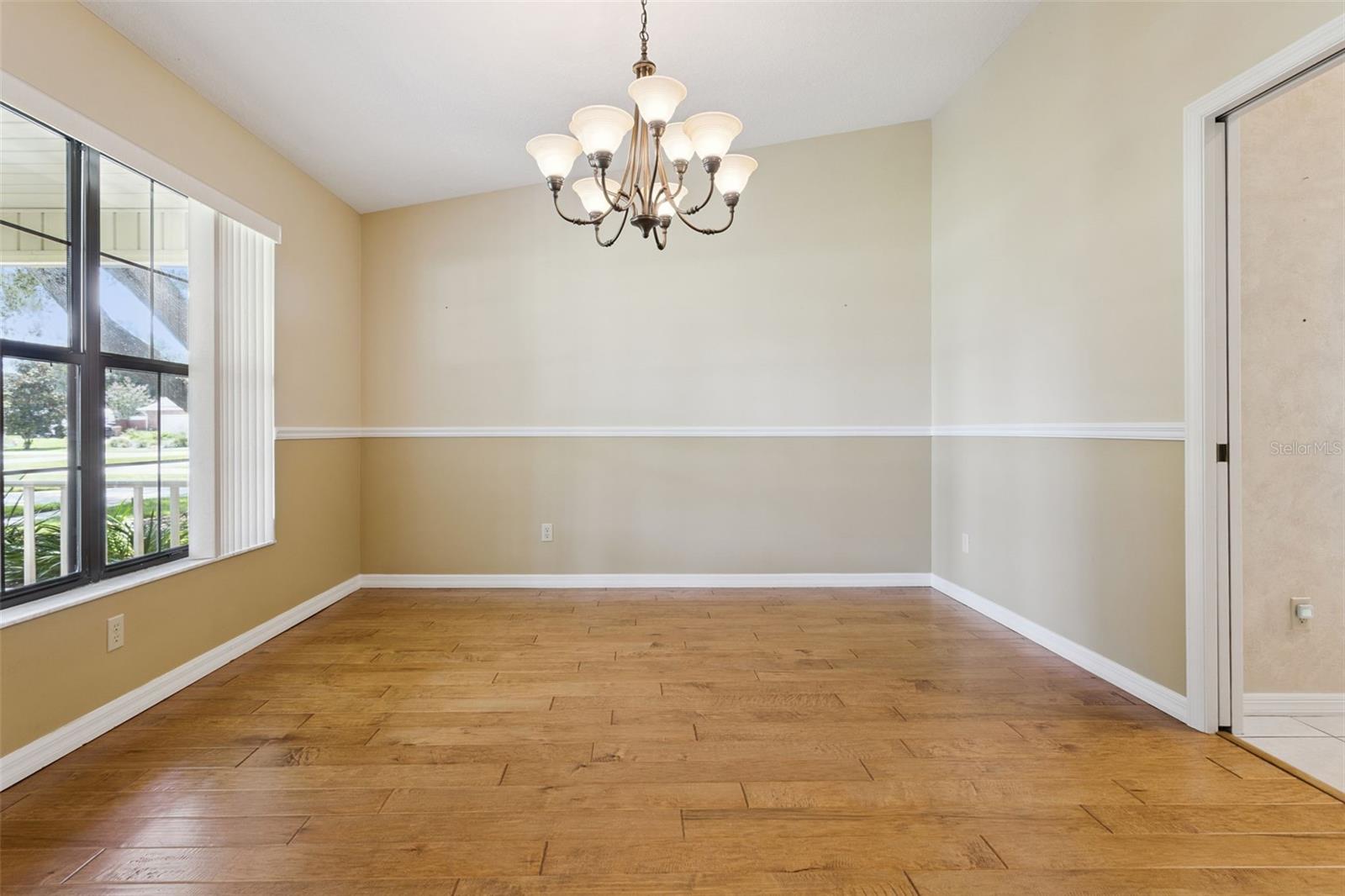 34035 Park Ln Property Photo 9