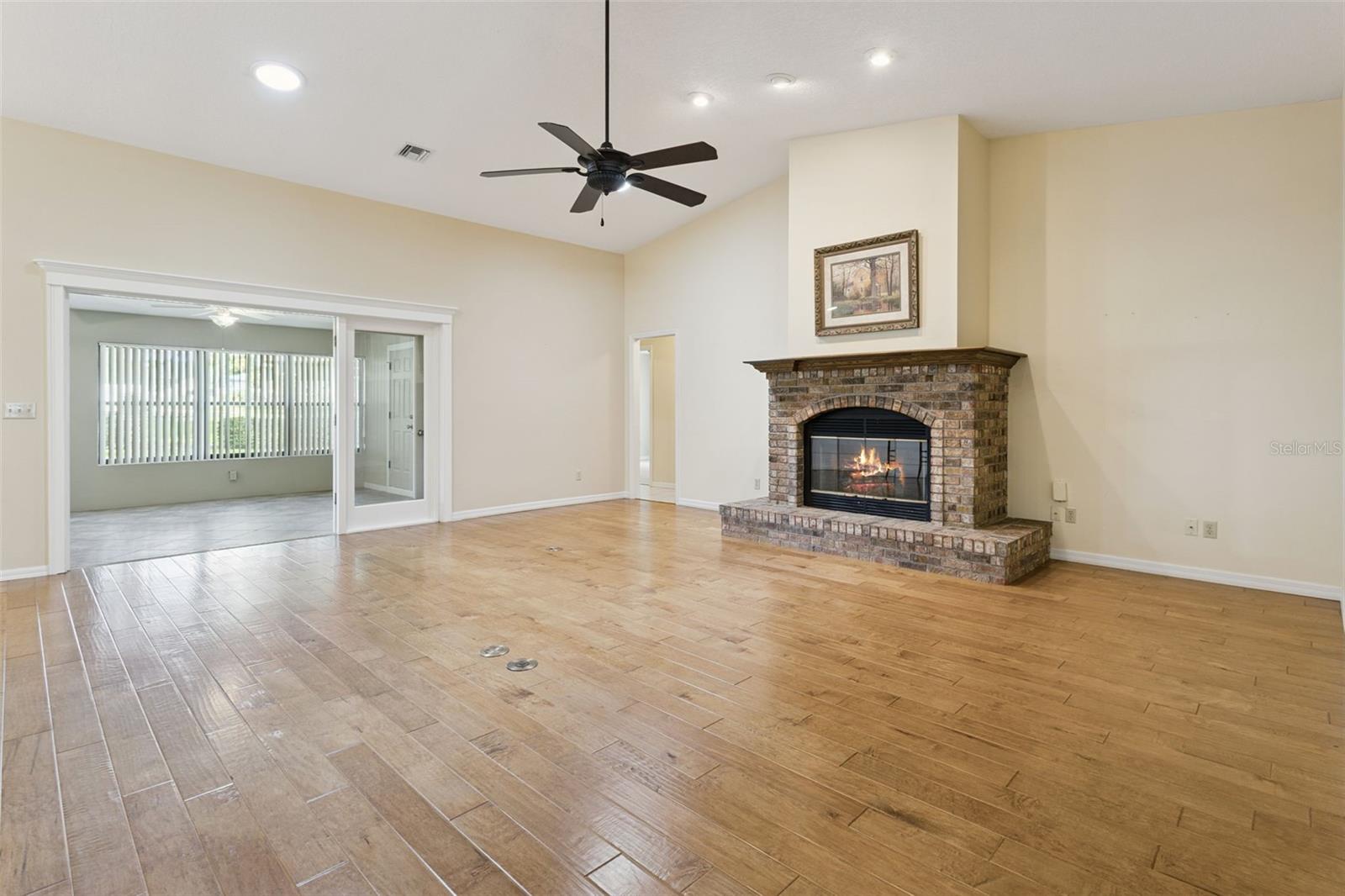 34035 Park Ln Property Photo 11