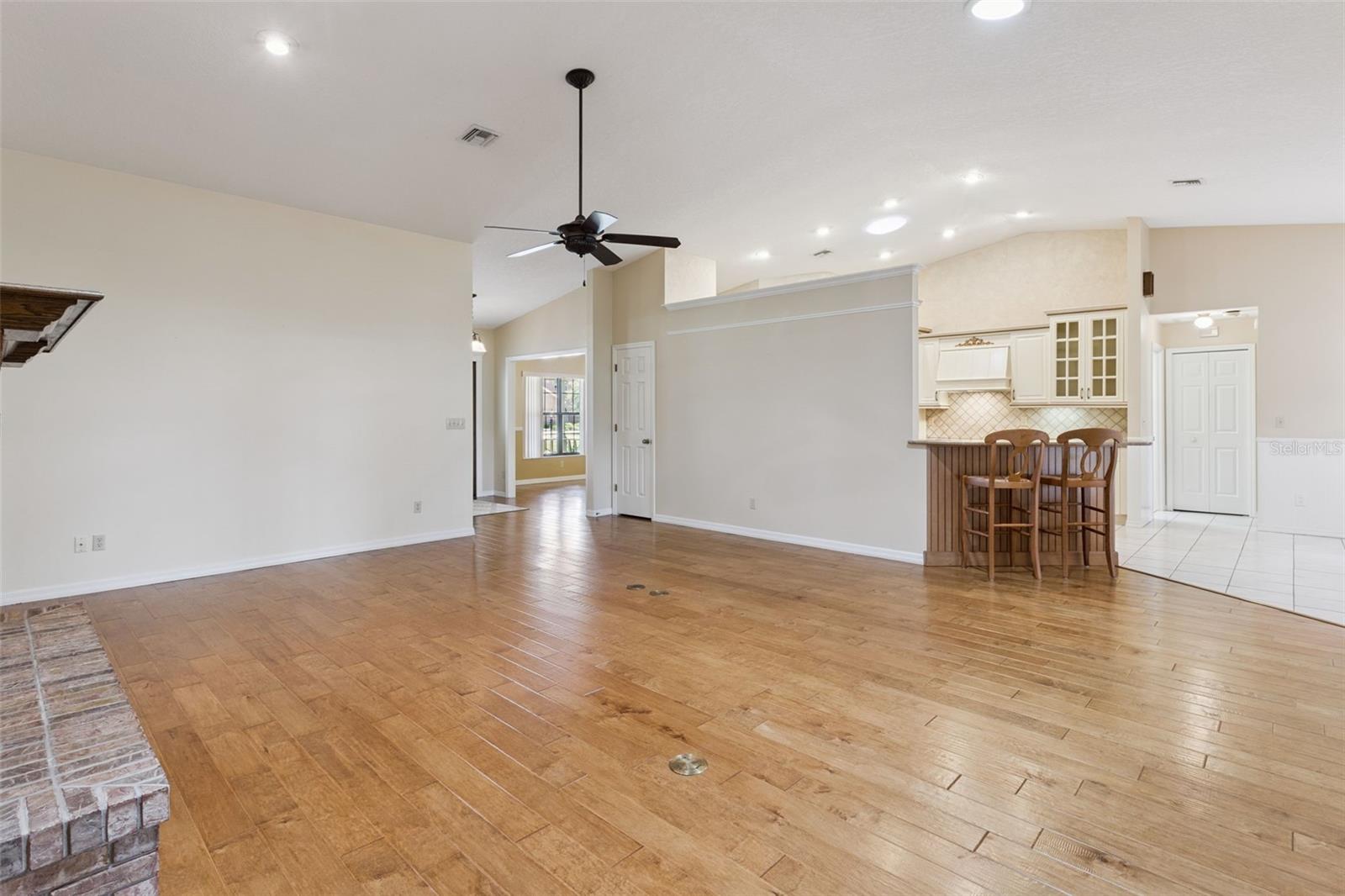34035 Park Ln Property Photo 12