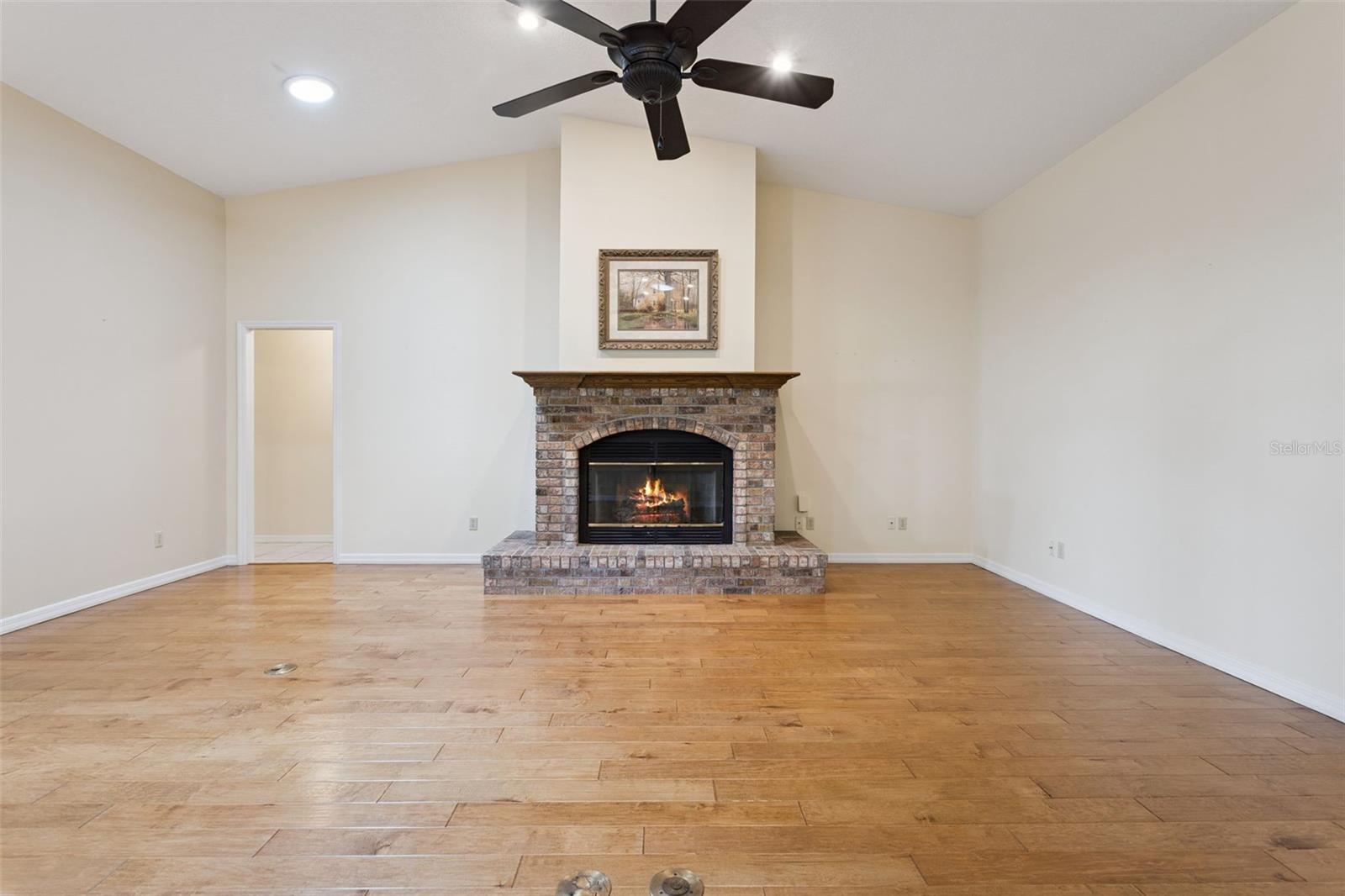 34035 Park Ln Property Photo 13