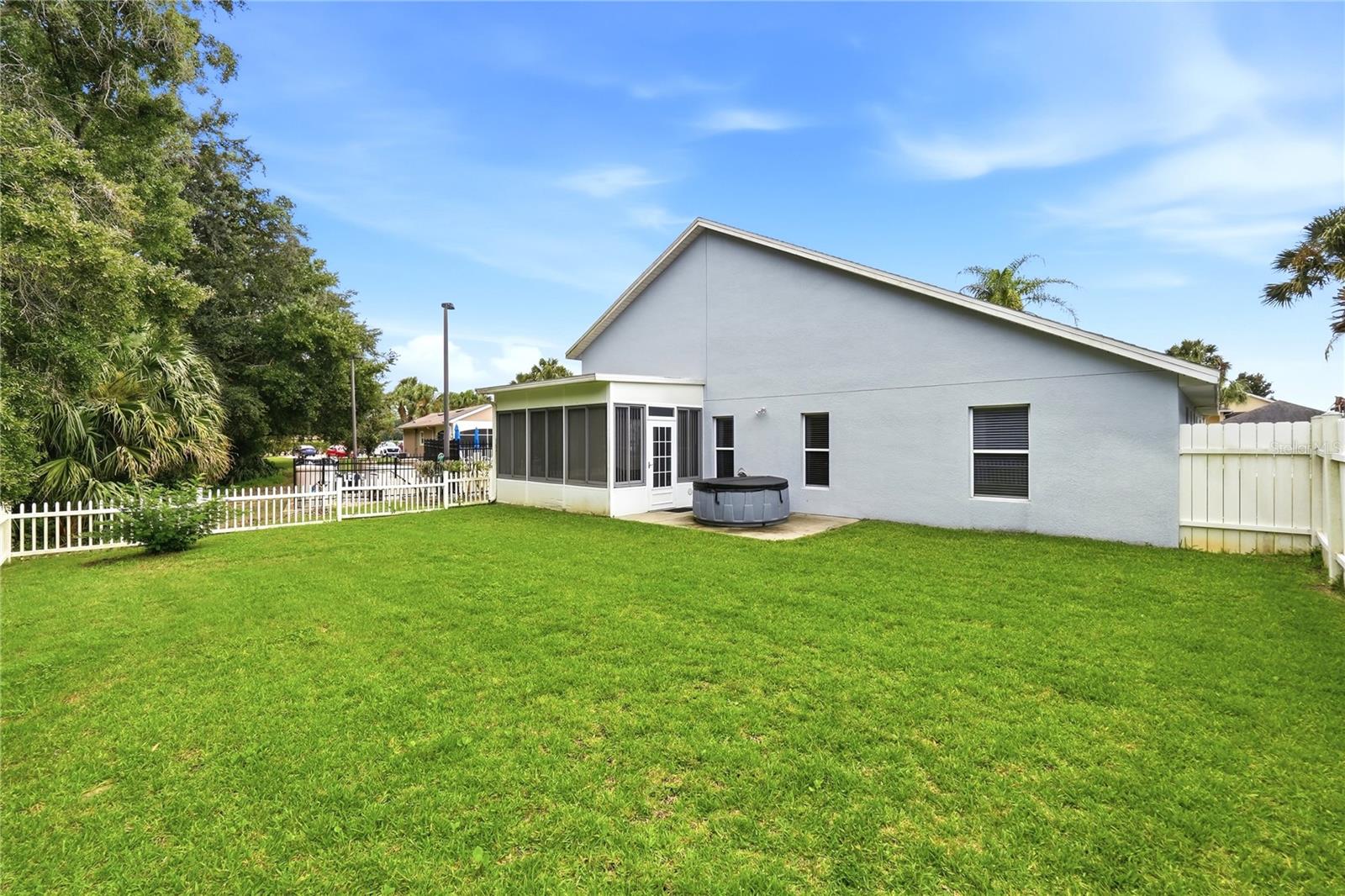 16345 Citrus Pkwy Property Photo 20