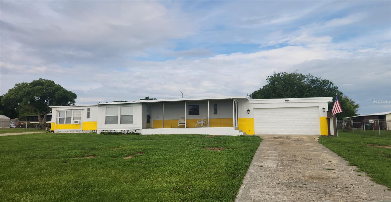 17653 Broad St Property Photo 1