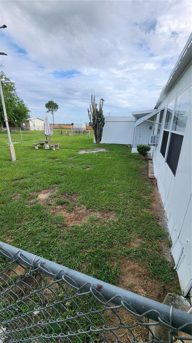17653 Broad St Property Photo 15