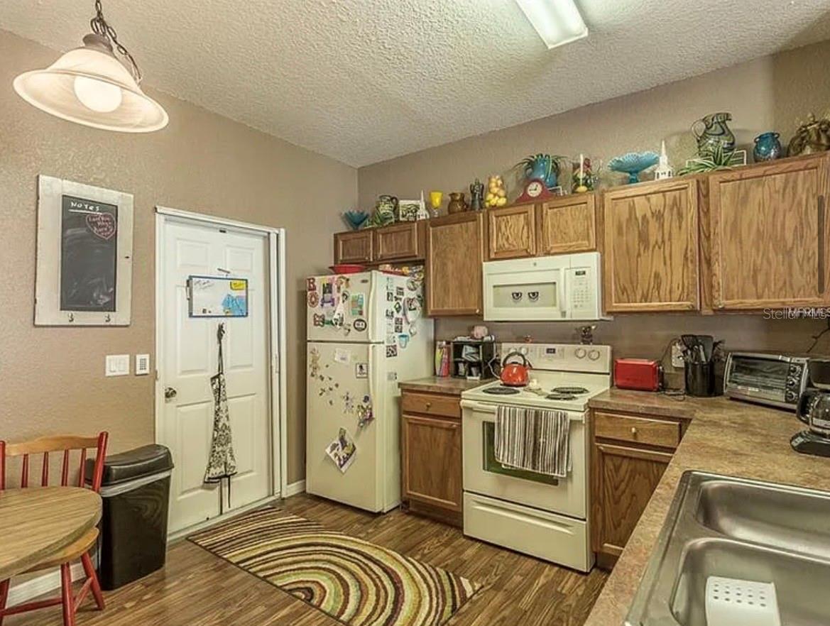 12316 Ne 48th Loop Property Photo 8