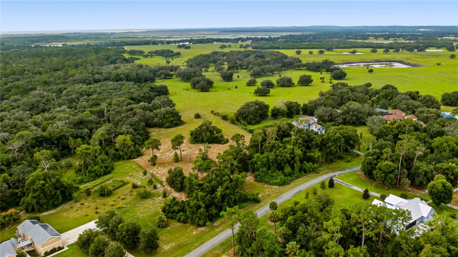 Trotting Horse Ln Property Photo 21