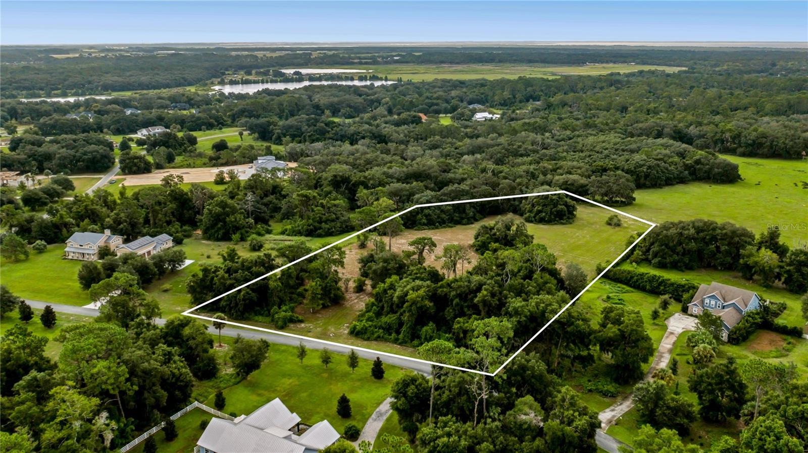 Trotting Horse Ln Property Photo 38