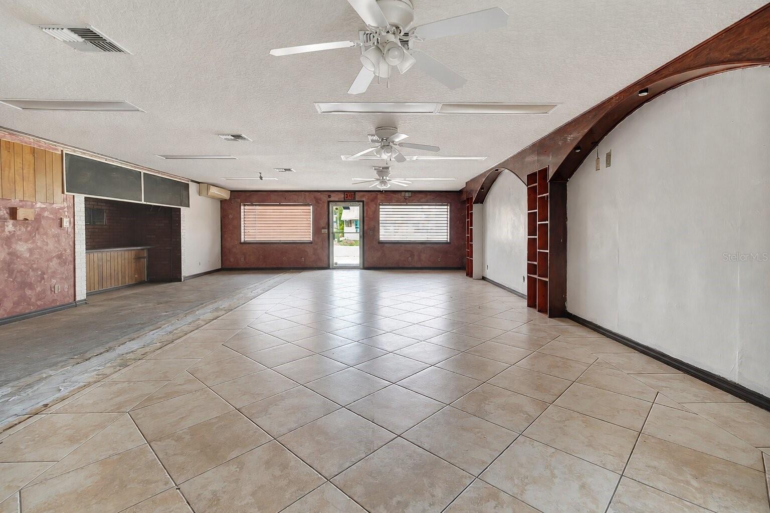 124 N Apopka Ave Property Photo 13