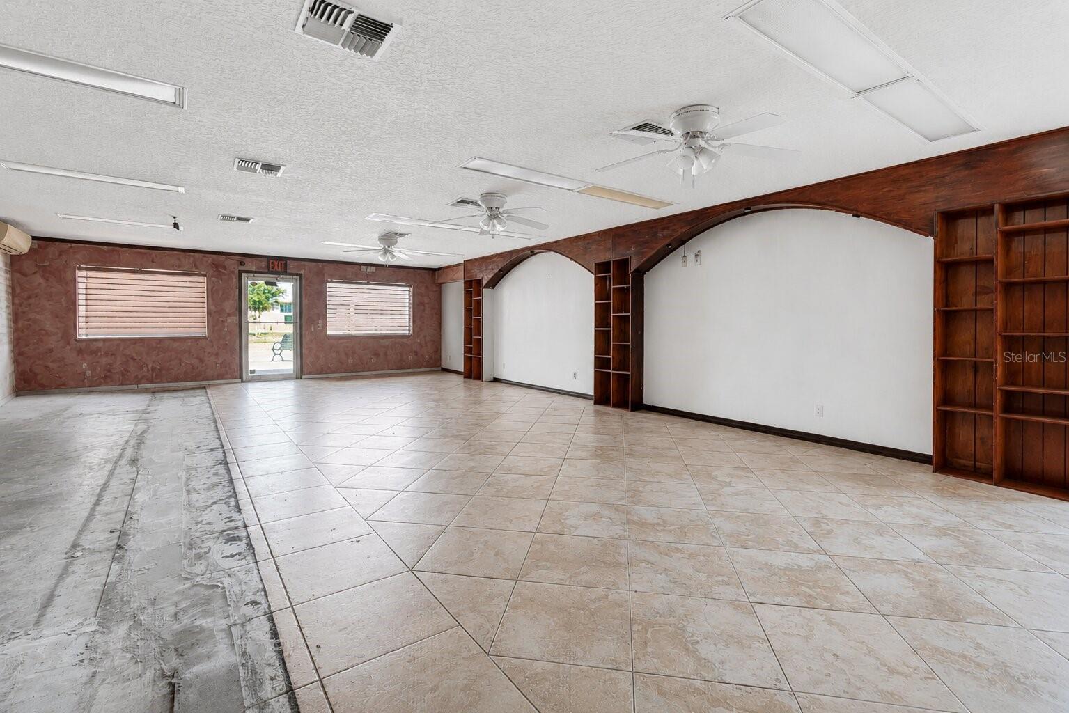 124 N Apopka Ave Property Photo 19