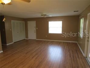 1122 Virginia Ct Property Photo 3