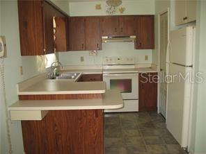 1122 Virginia Ct Property Photo 6