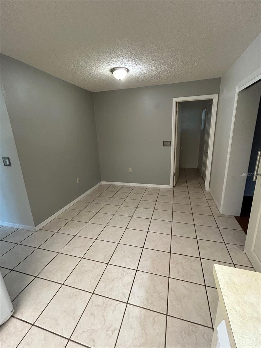 1605 Blackberry Ct Property Photo 6