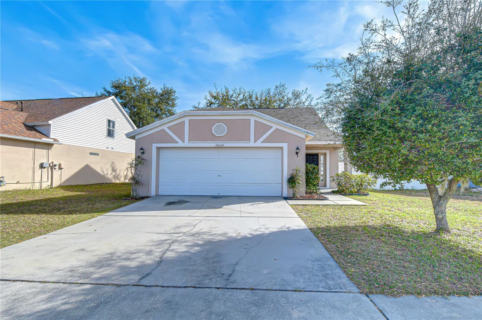24640 Siena Dr Property Photo 2