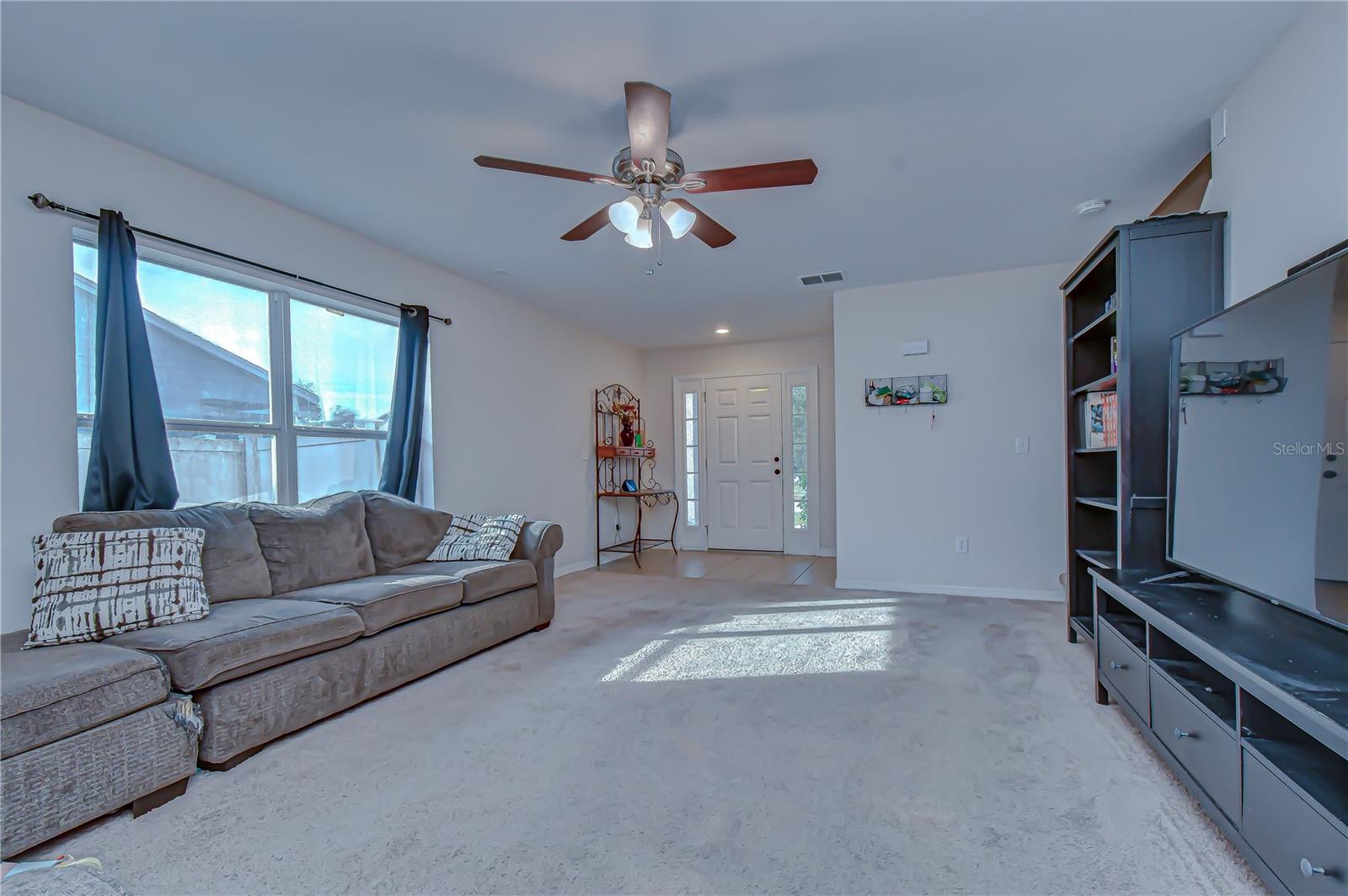 24640 Siena Dr Property Photo 14