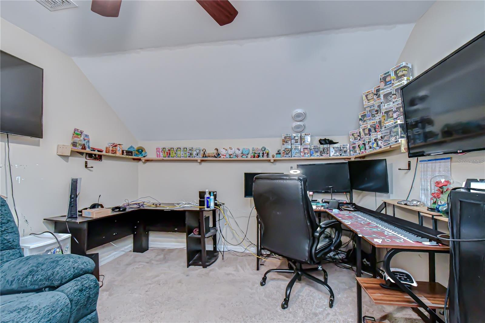 24640 Siena Dr Property Photo 37