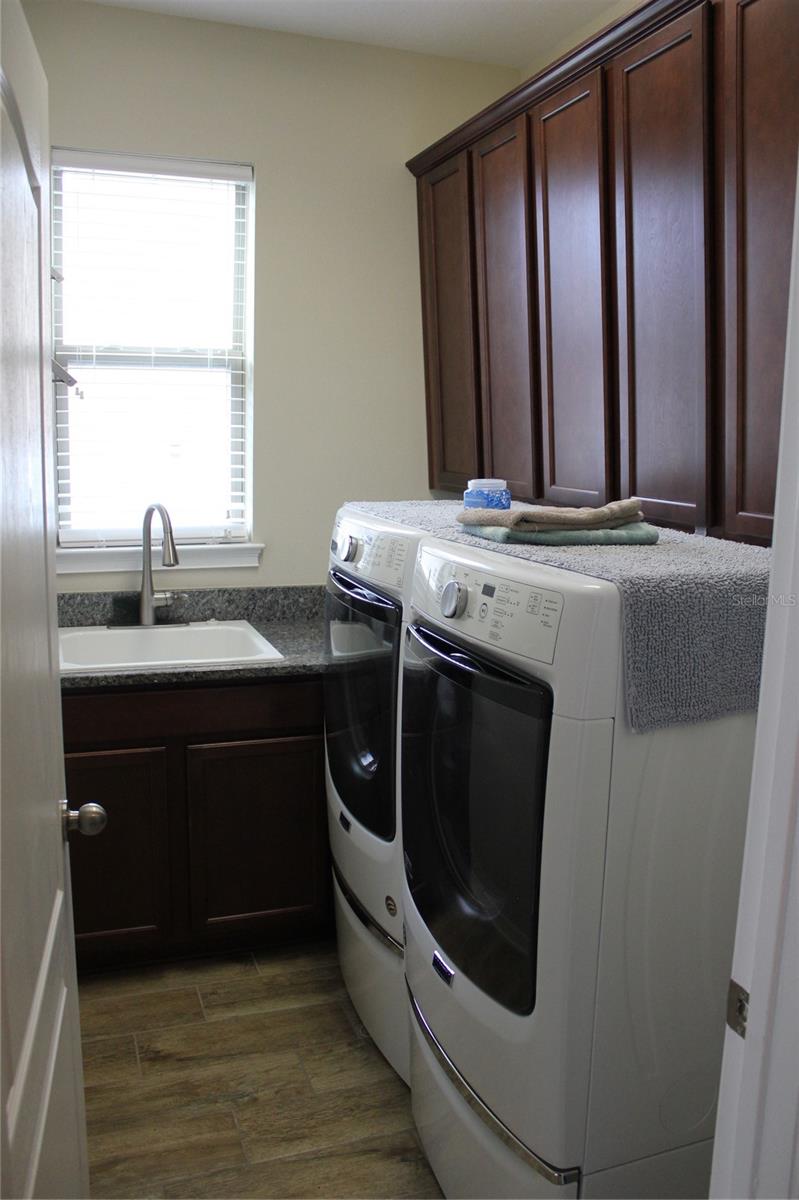 4203 Caplock St Property Photo 27