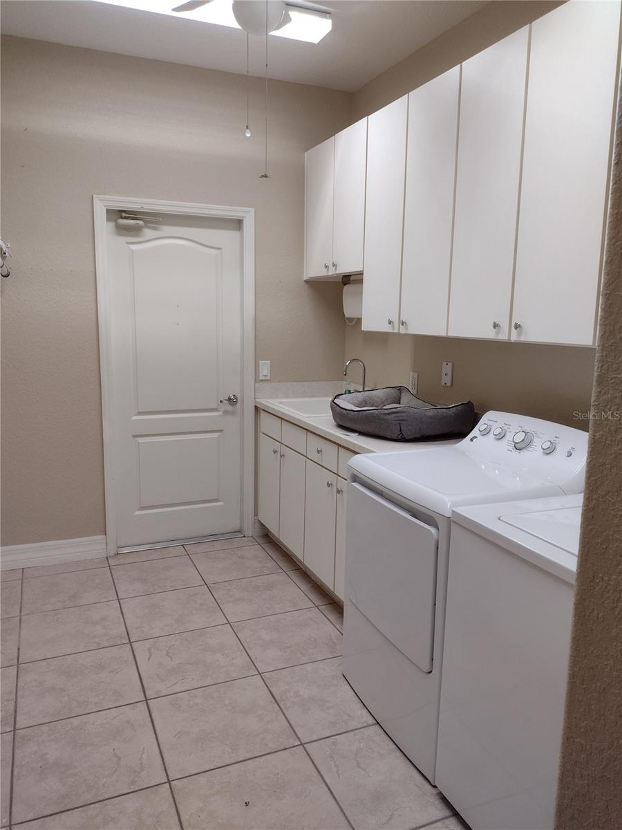 592 Dowling Cir Property Photo 24