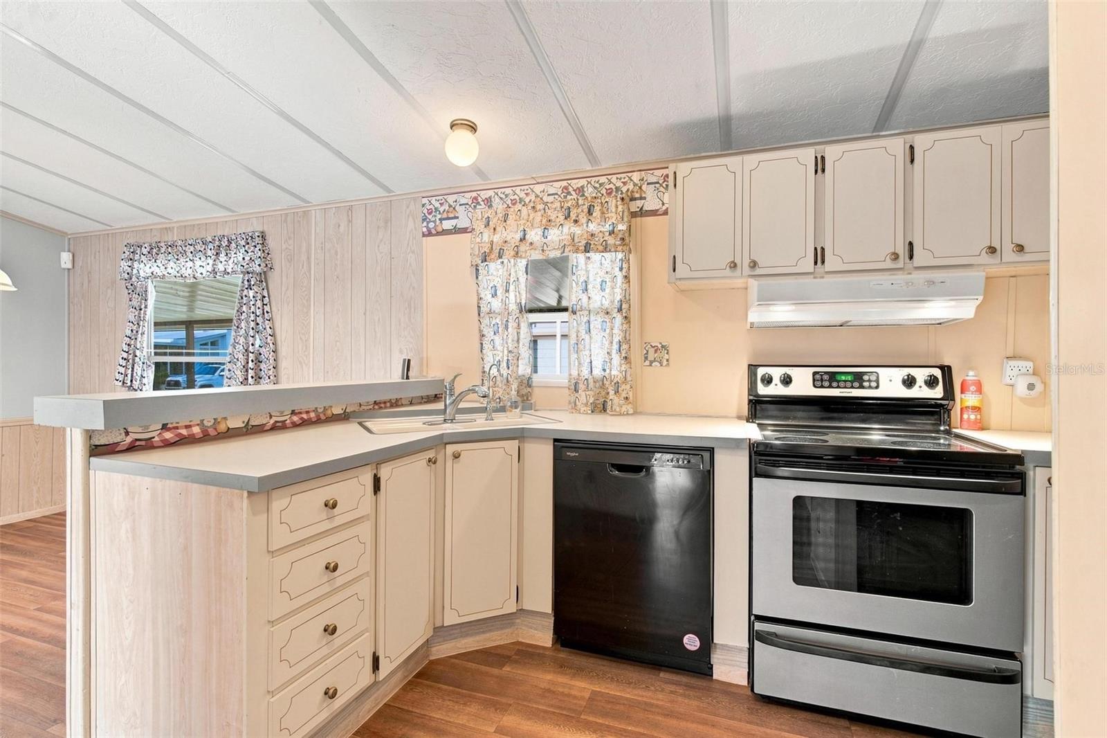 1875 Stacey Dr Property Photo 13