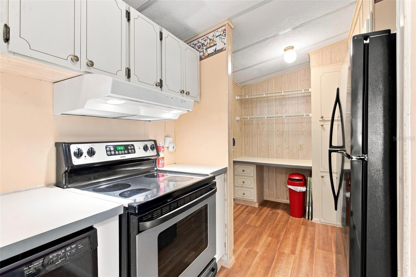 1875 Stacey Dr Property Photo 15
