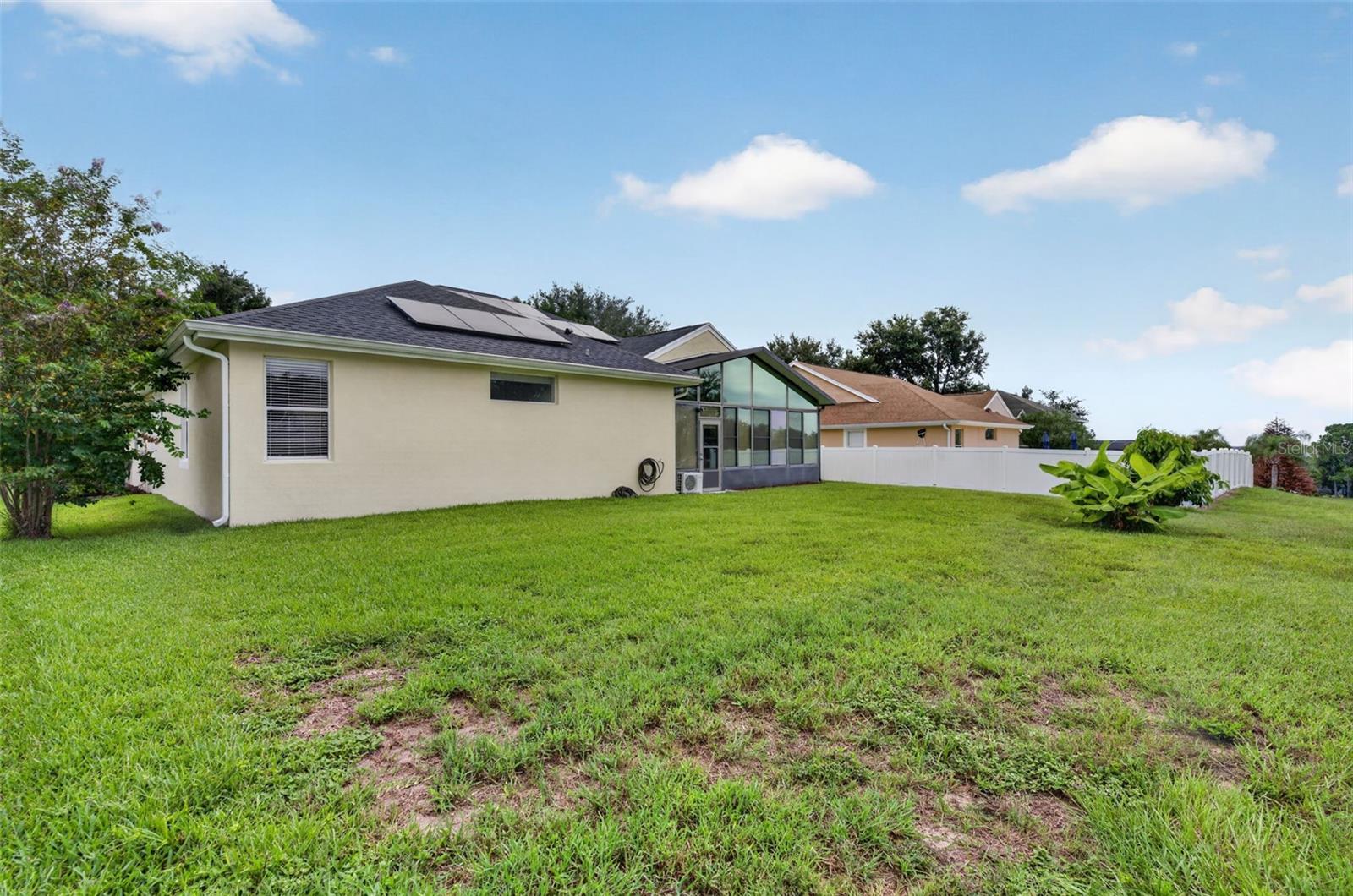 13529 Via Roma Cir Property Photo 4