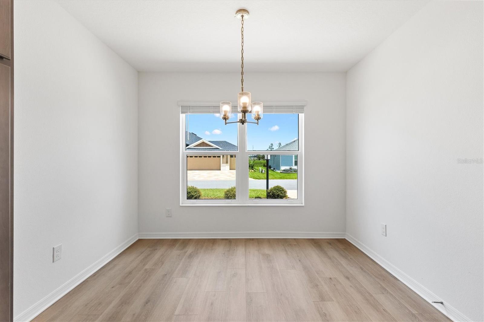 6710 Newell Loop Property Photo 8