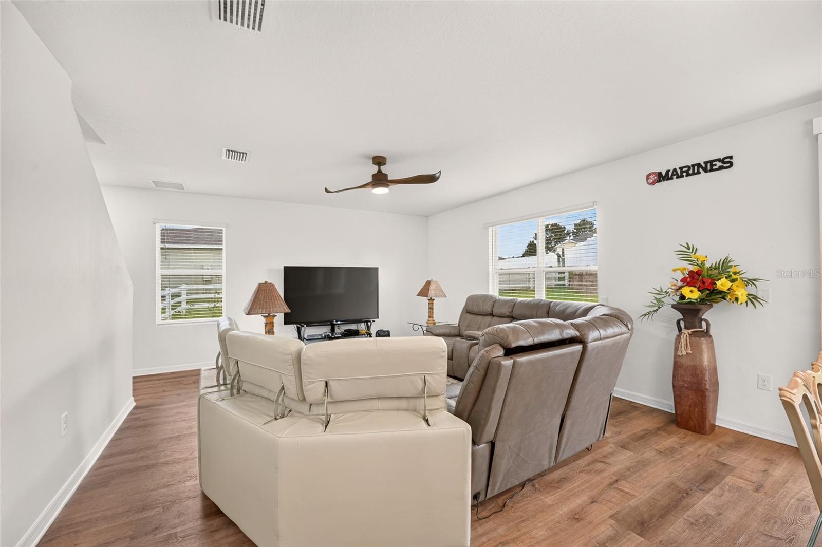 483 W Runyon Loop Property Photo 23