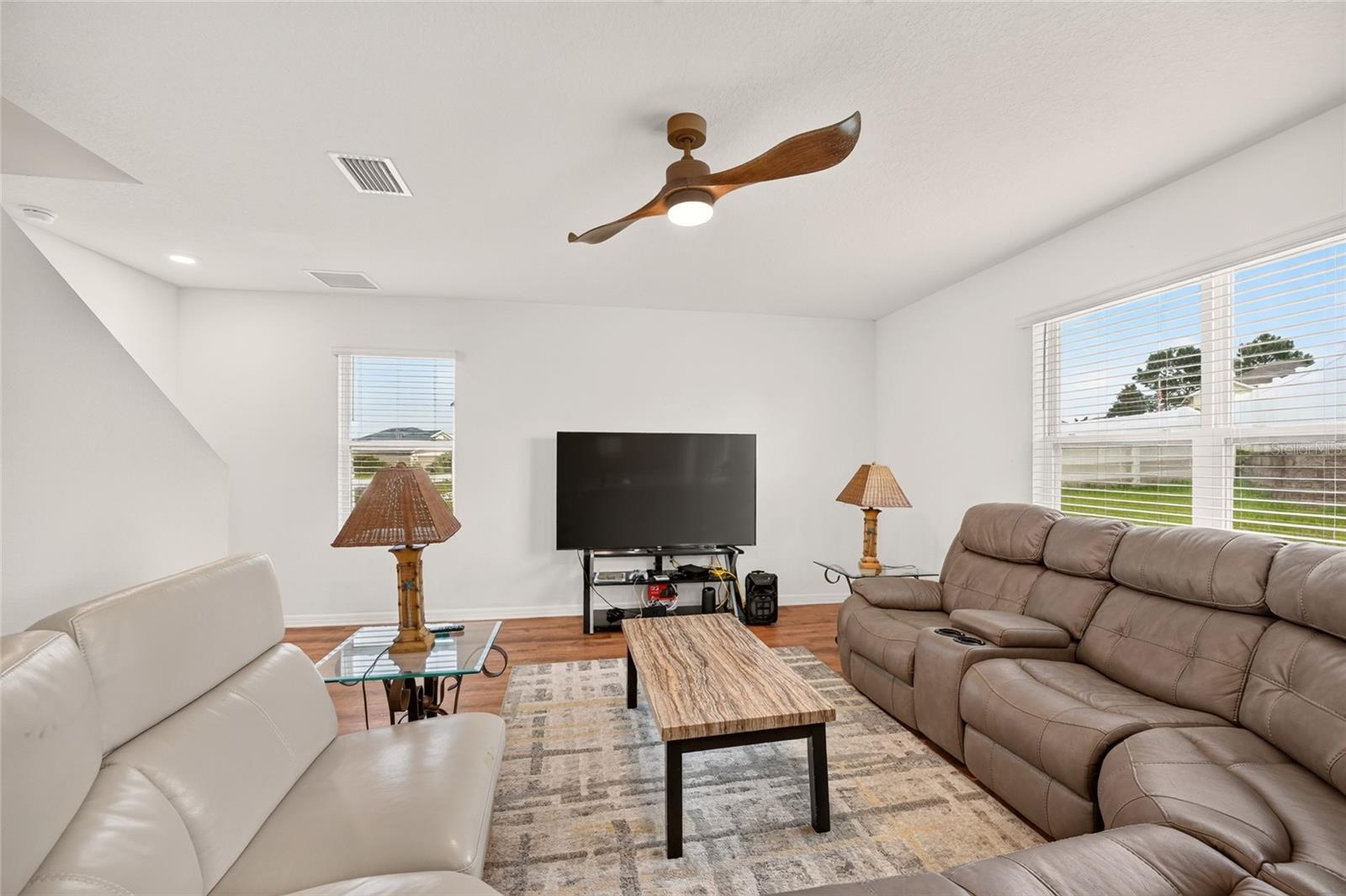 483 W Runyon Loop Property Photo 24